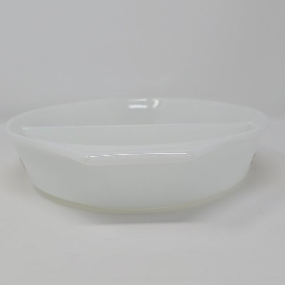 Vintage Pyrex 963 Town and Country 1.5 Quart Divided Casserole Dish - Picture 4 of 13